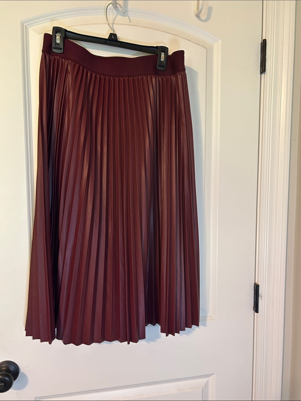 Simply Vera Vera Wang Burgundy Pleated Midi Skirt